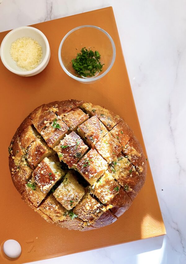 Cheesy Garlic Pull-Apart Bread