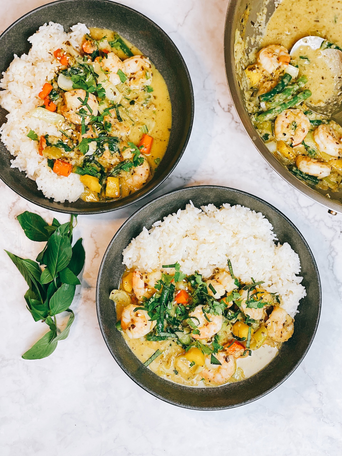 20-minute green Thai coconut curry