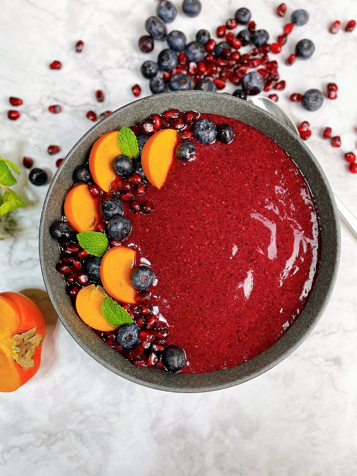 blueberry pomegranate smoothie bowl