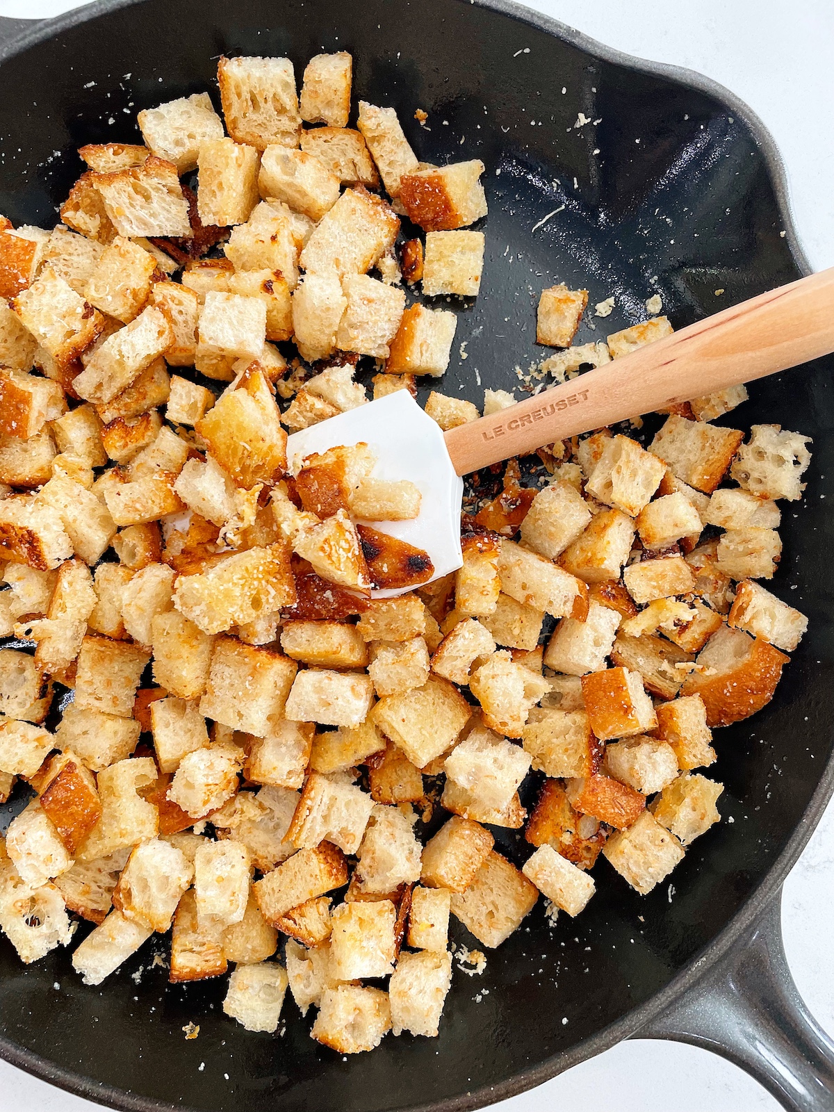 garlic parmesan croutons